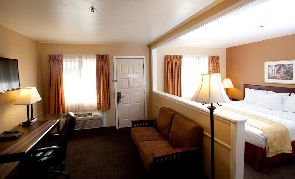 Red Lion Inn & Suites Cathedral City Palm Springs 客房 照片
