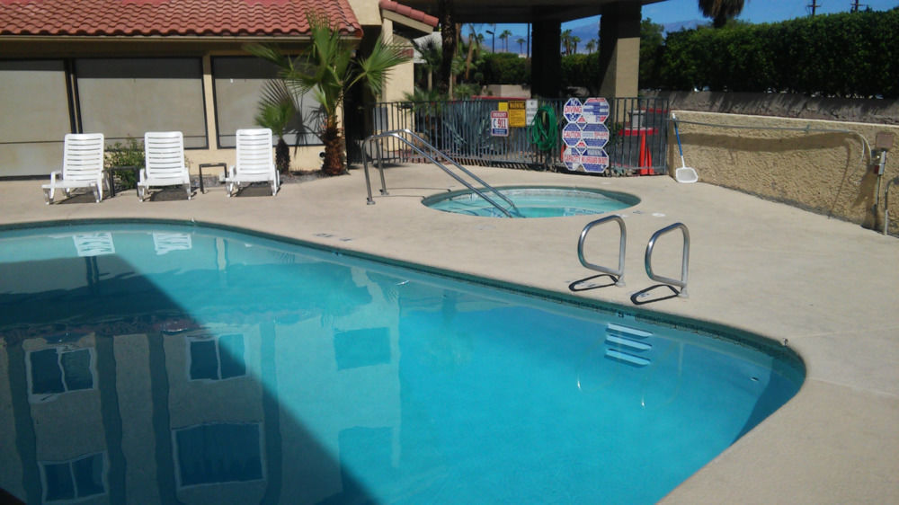 Red Lion Inn & Suites Cathedral City Palm Springs 外观 照片