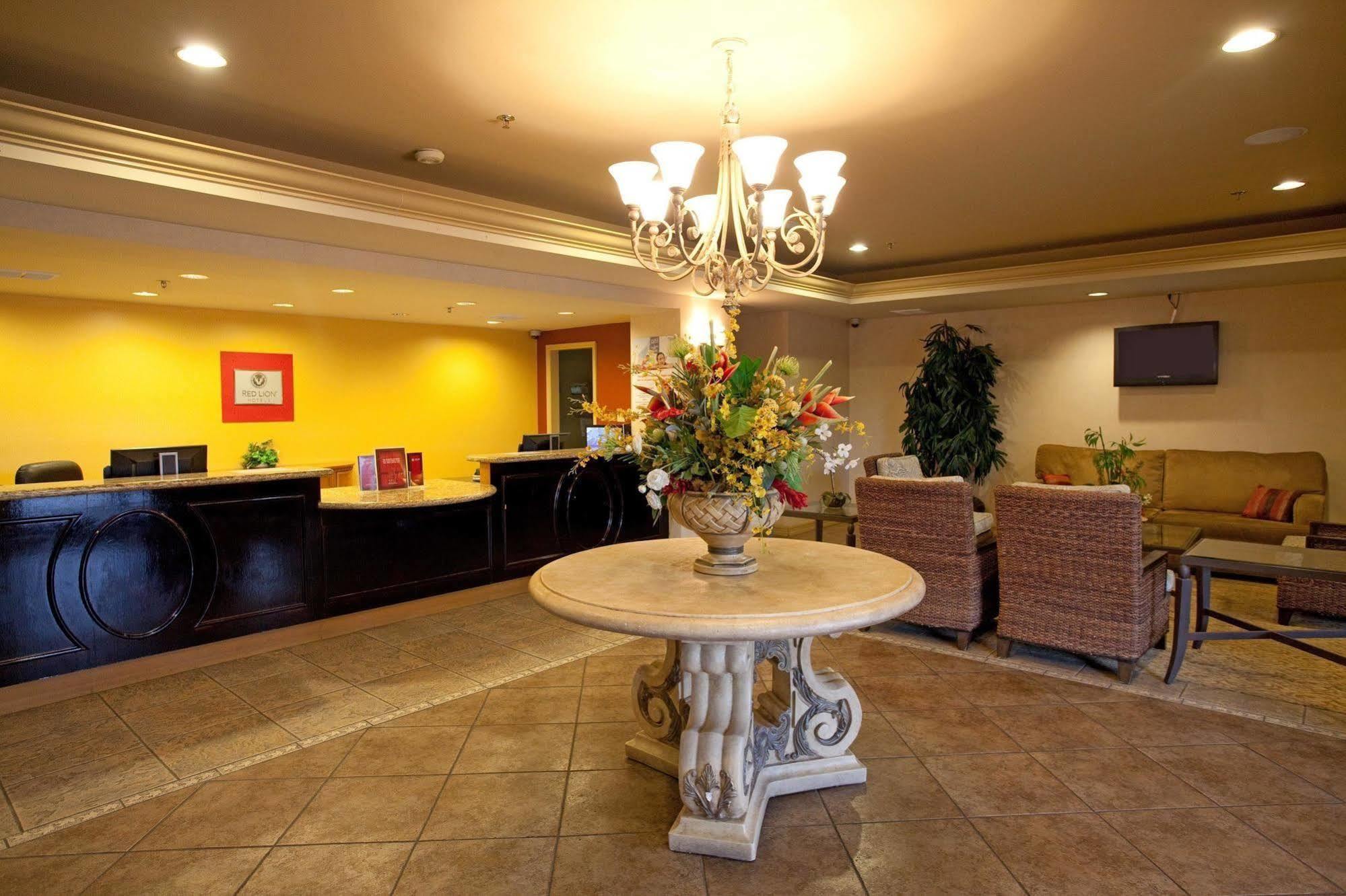 Red Lion Inn & Suites Cathedral City Palm Springs 外观 照片