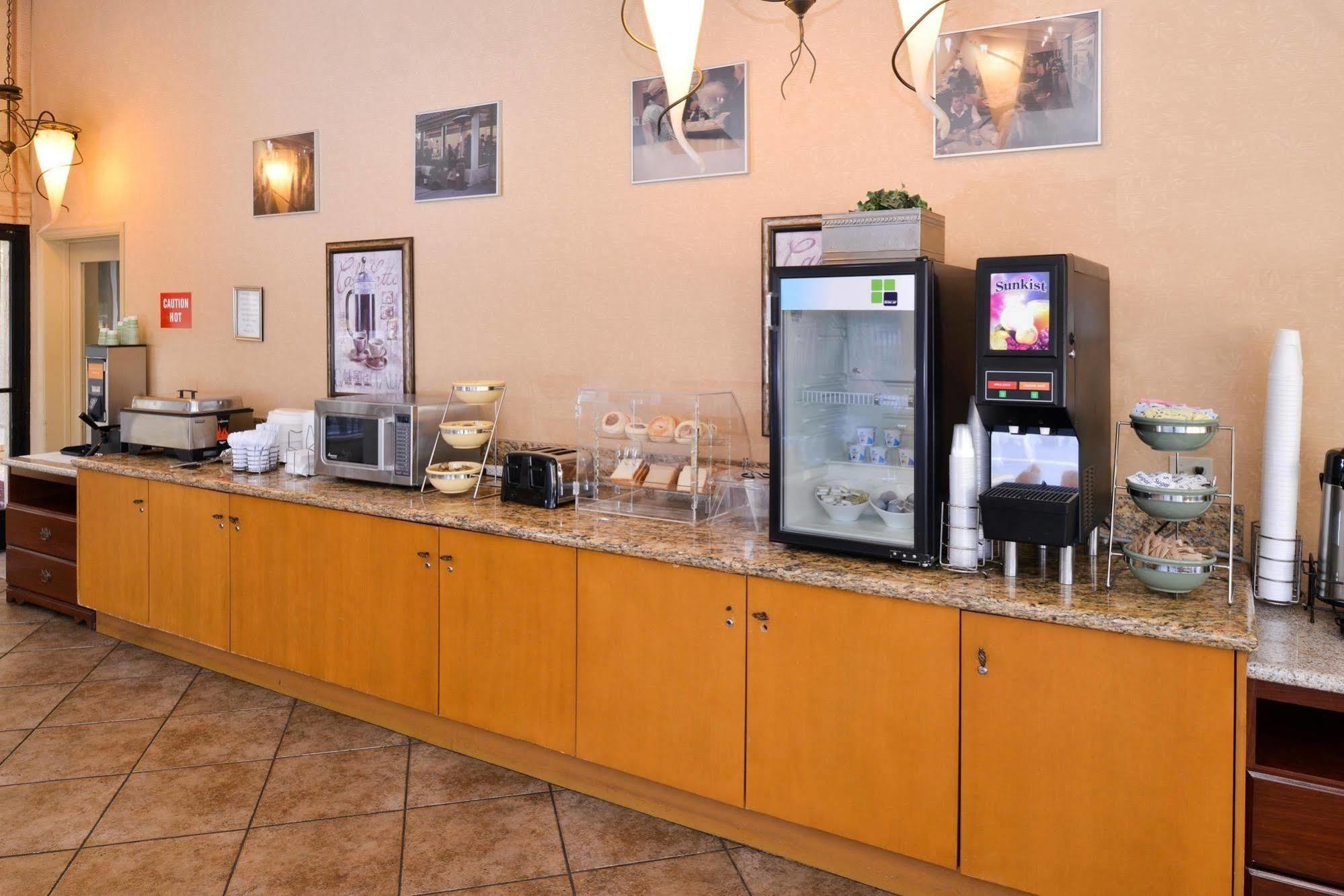 Red Lion Inn & Suites Cathedral City Palm Springs 外观 照片