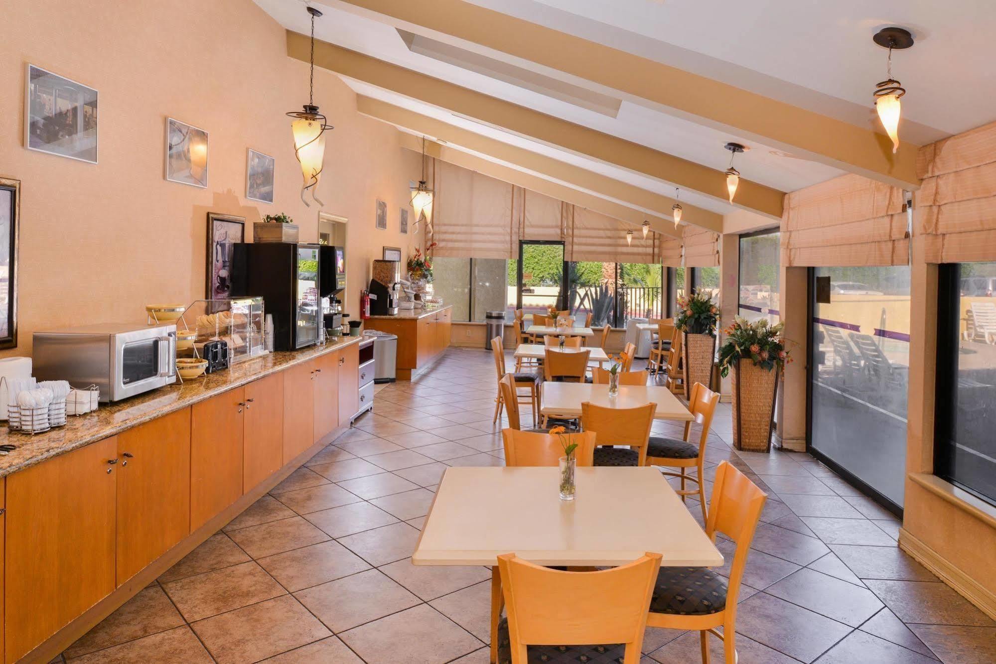 Red Lion Inn & Suites Cathedral City Palm Springs 外观 照片