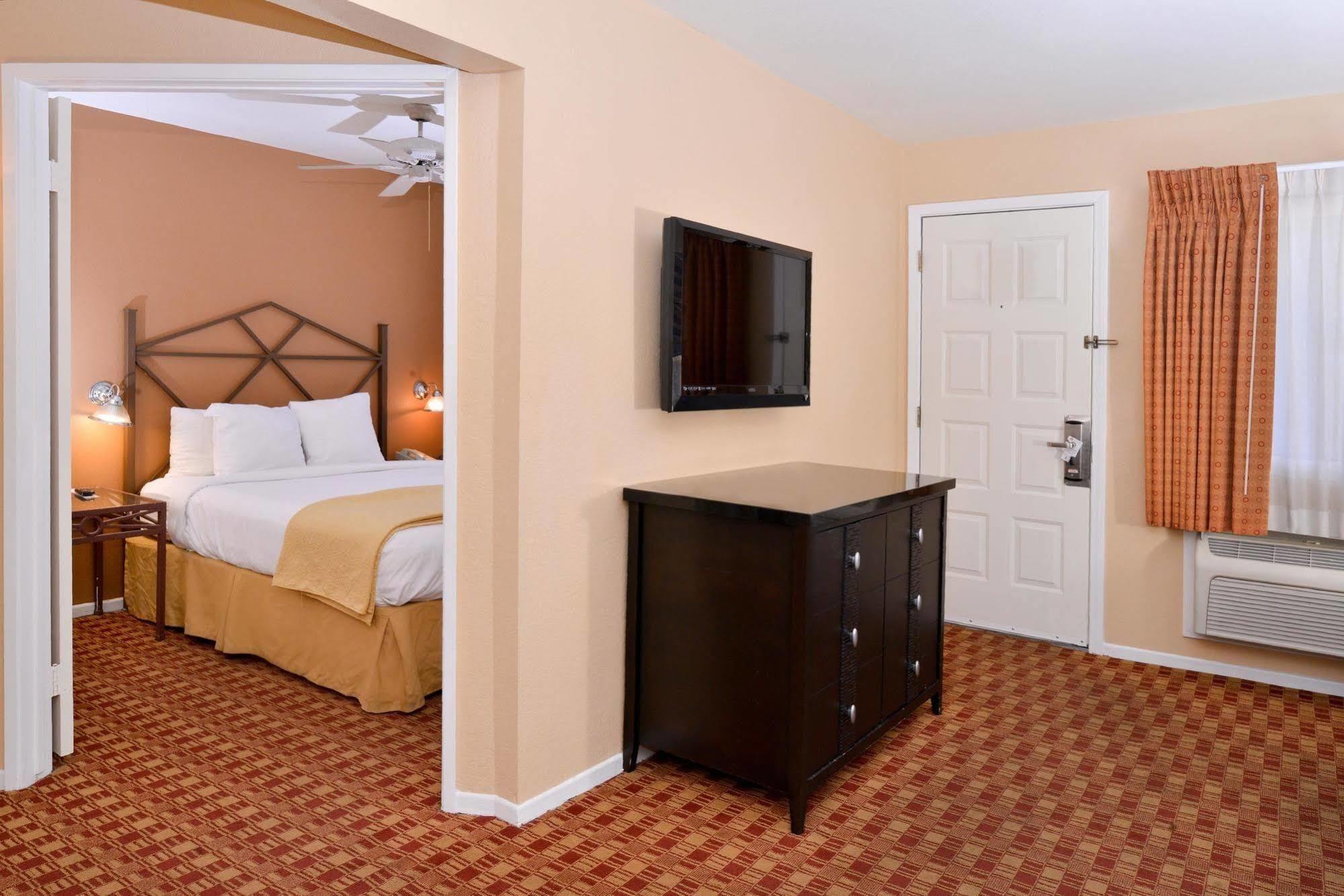 Red Lion Inn & Suites Cathedral City Palm Springs 外观 照片