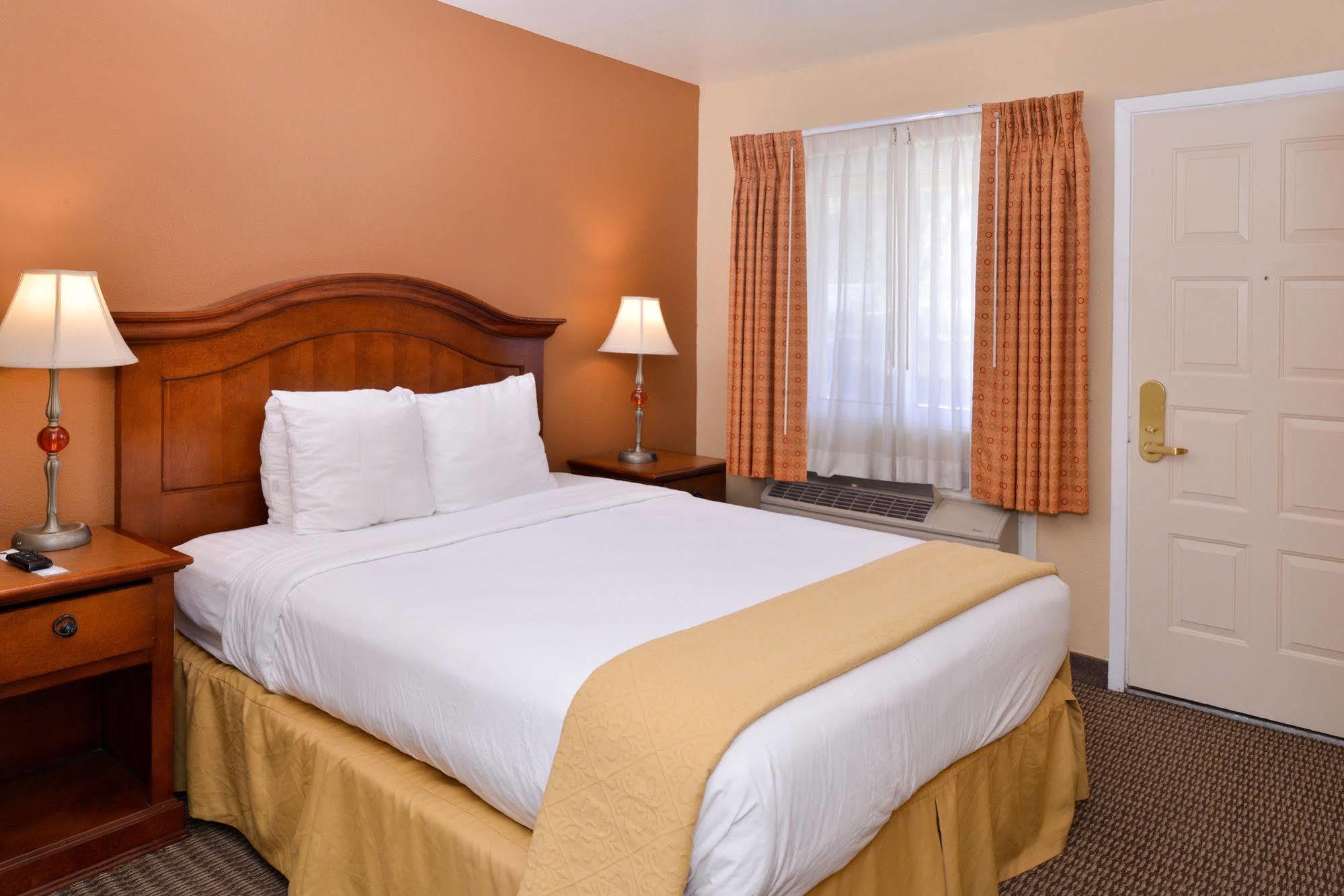 Red Lion Inn & Suites Cathedral City Palm Springs 外观 照片