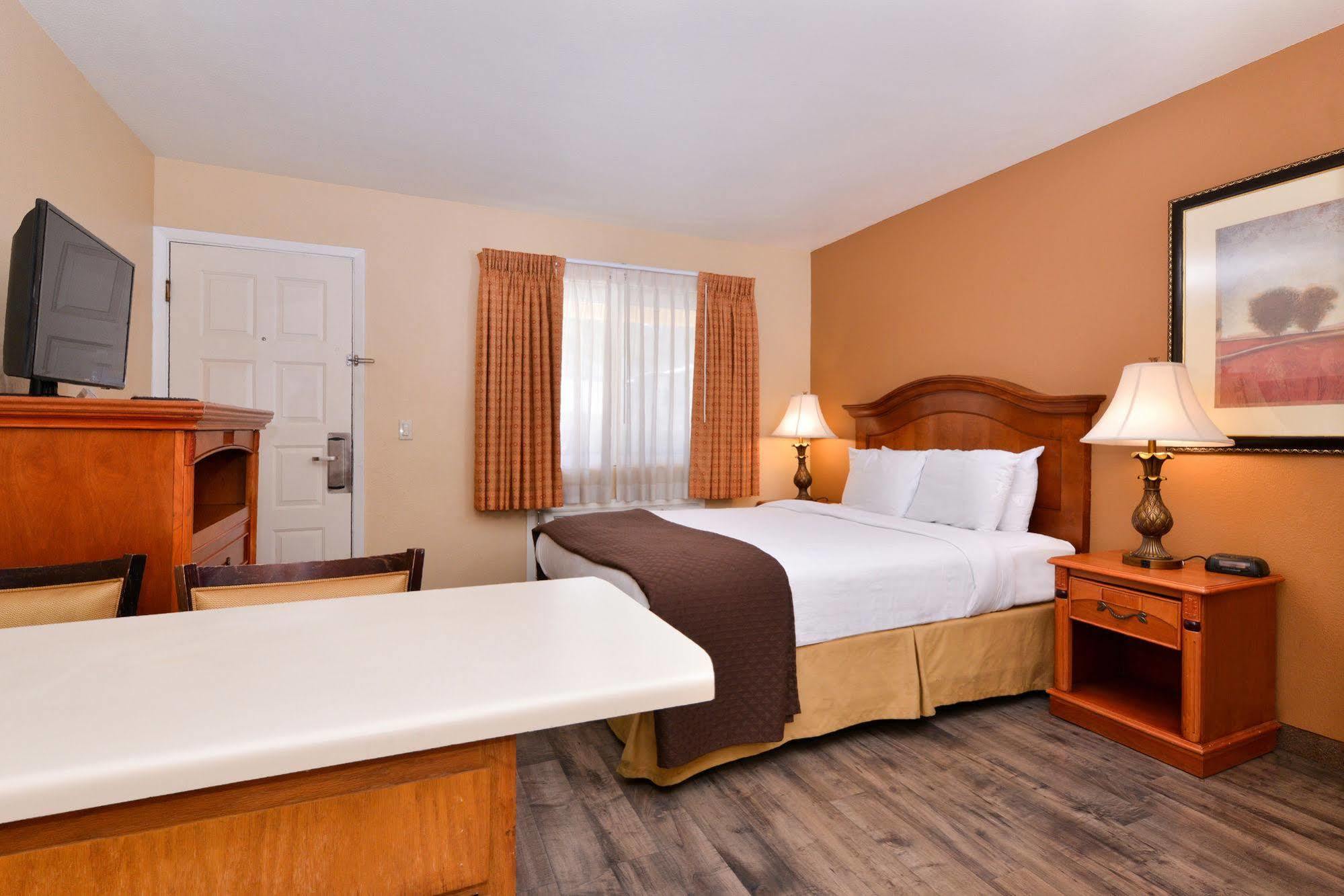 Red Lion Inn & Suites Cathedral City Palm Springs 外观 照片